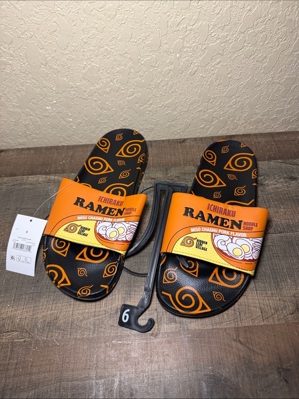 NEW! Naruto Ichiraku's Ramen Men's Slides Sandals Size 9 Orange Black Anime